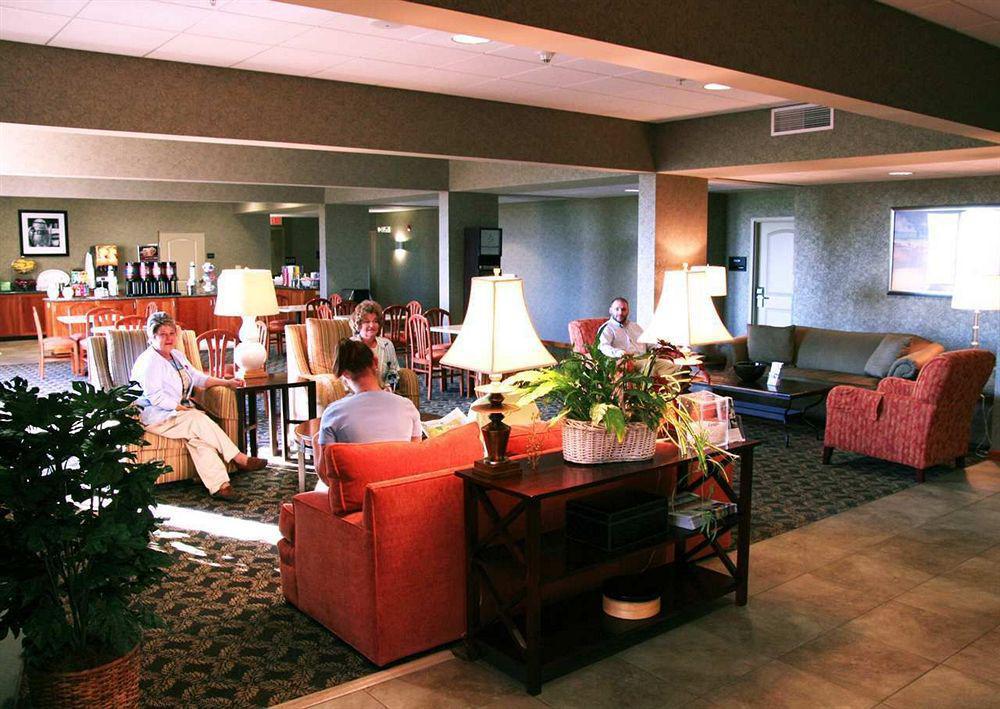 Hampton Inn Lewisburg Interior photo