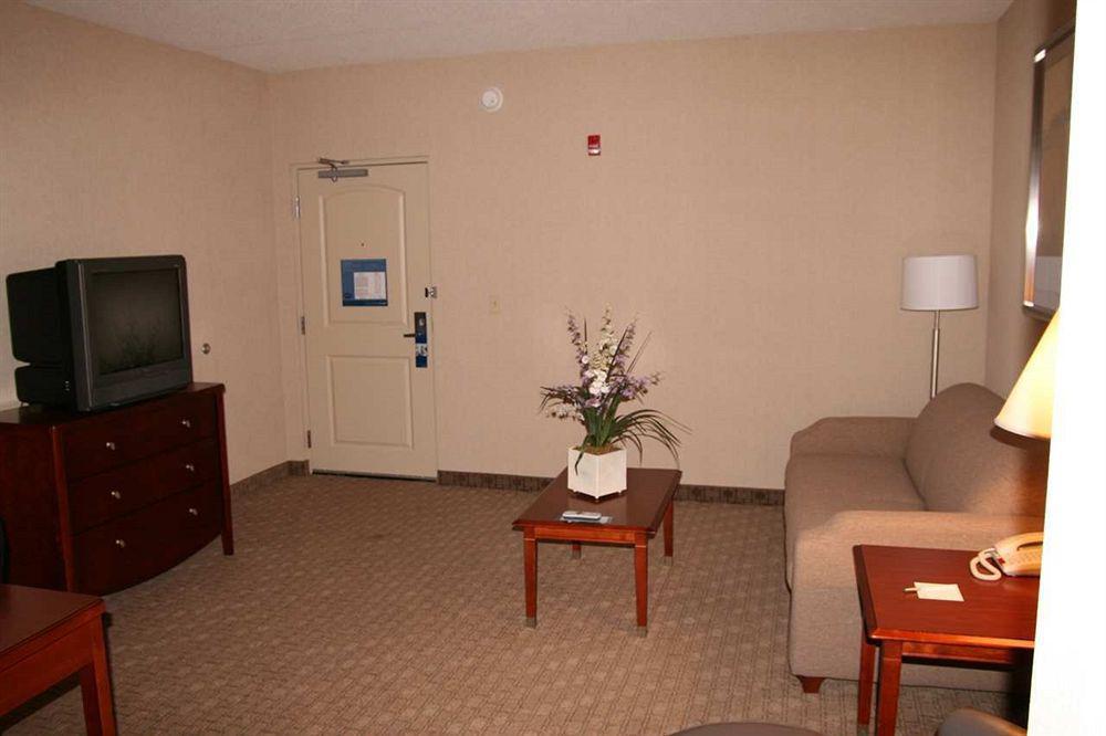 Hampton Inn Lewisburg Room photo