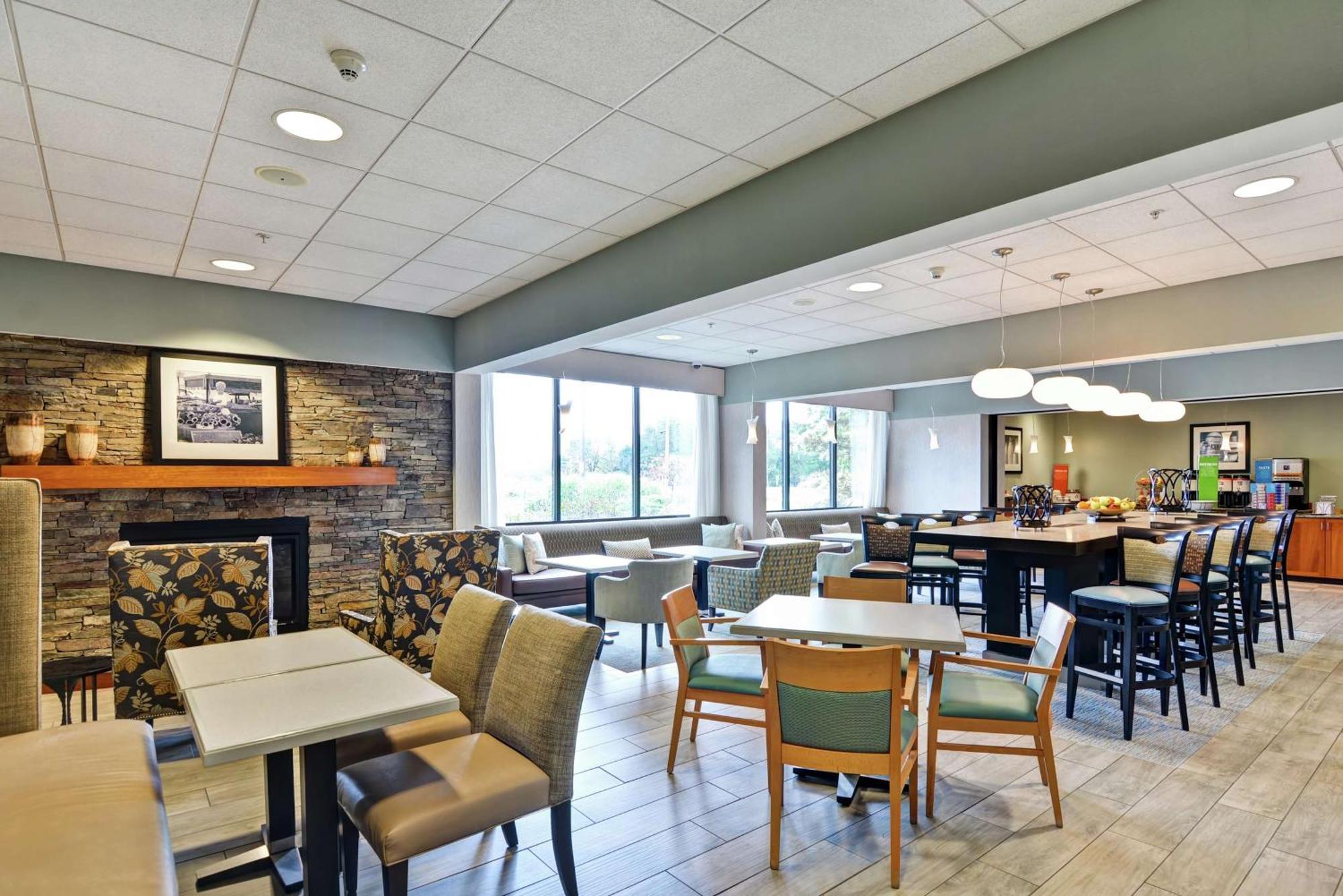 Hampton Inn Lewisburg Exterior photo