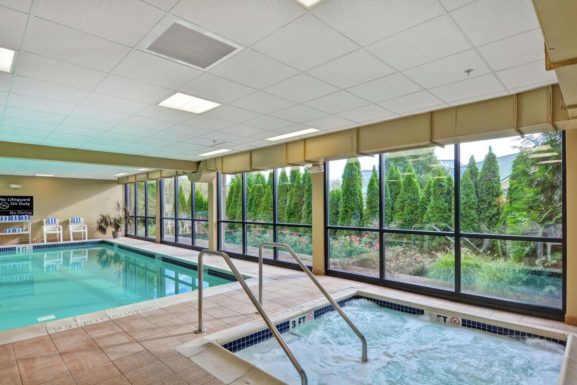 Hampton Inn Lewisburg Exterior photo